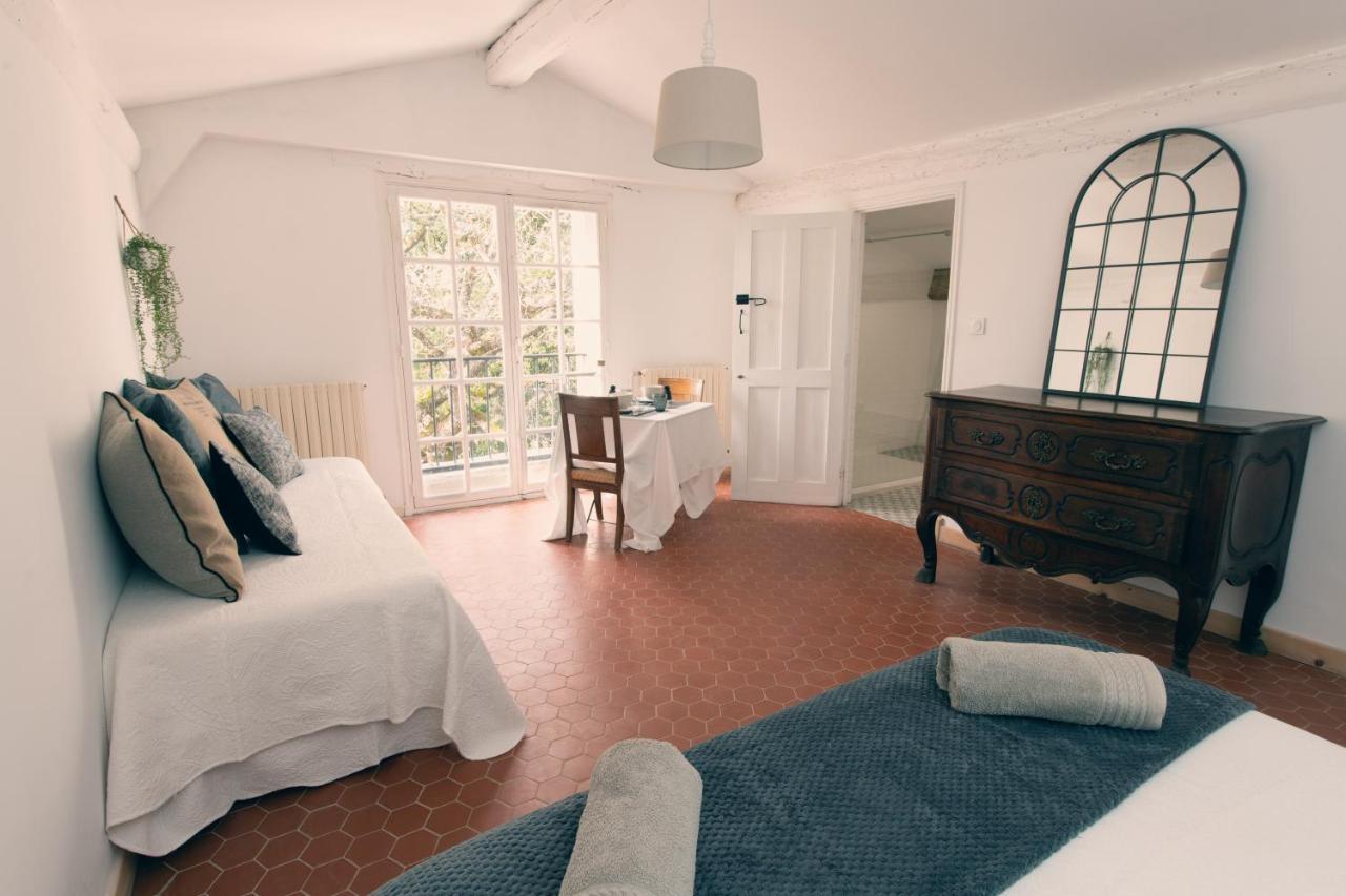 مبيت وإفطار دْراجينْيا Chateau Saint-Esprit المظهر الخارجي الصورة
