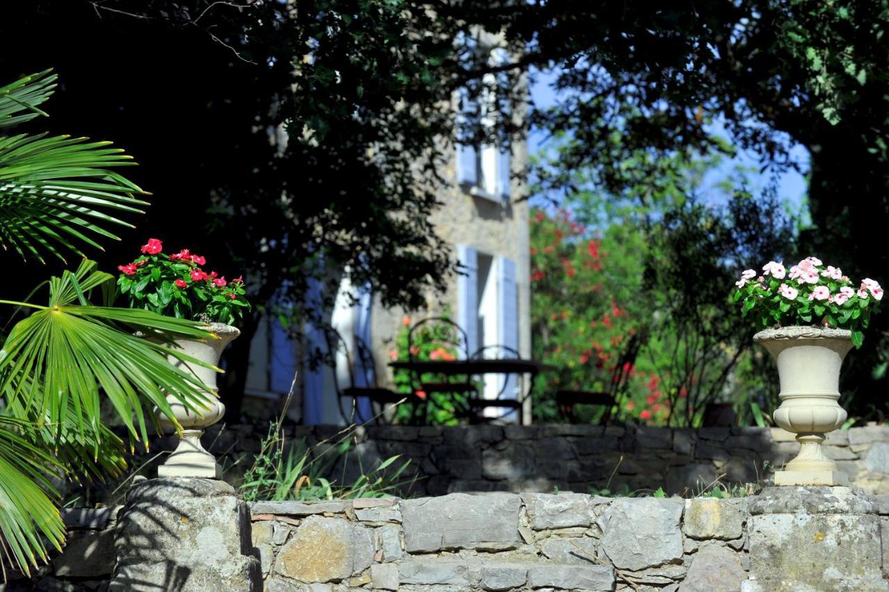مبيت وإفطار دْراجينْيا Chateau Saint-Esprit المظهر الخارجي الصورة